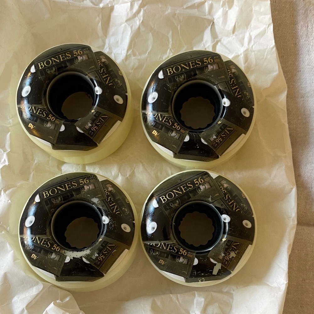 56mm Skateboard Wheels - Black and Cream
